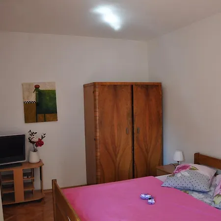 게스트하우스 Led Apartman 3*