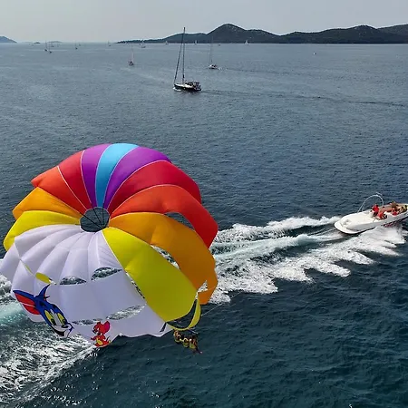 Led Apartman Pensión Biograd Na Moru